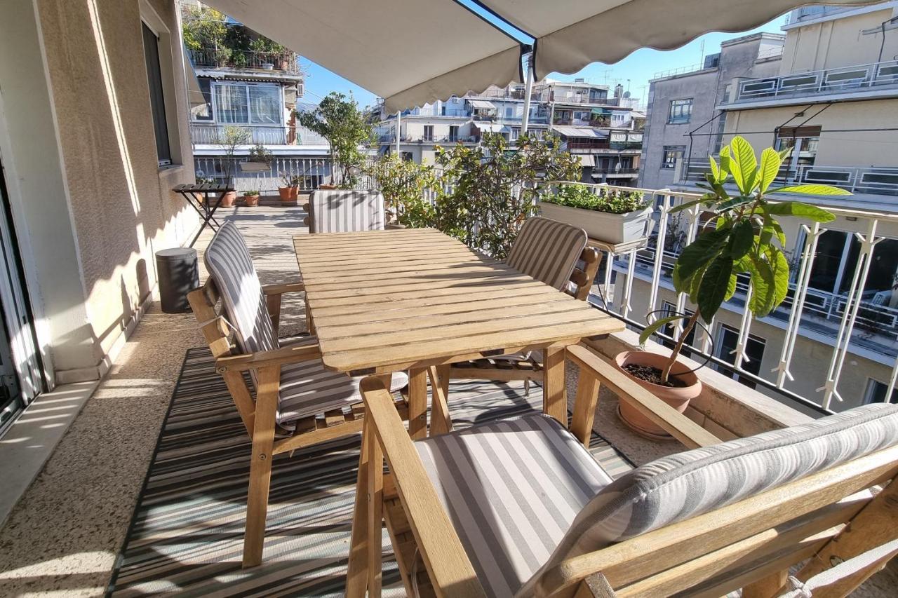 Cozy Apartment With Wrap Around Balcony Atena Exterior foto